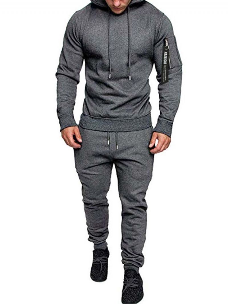 Neformální Pánský Outfit S Kapucí