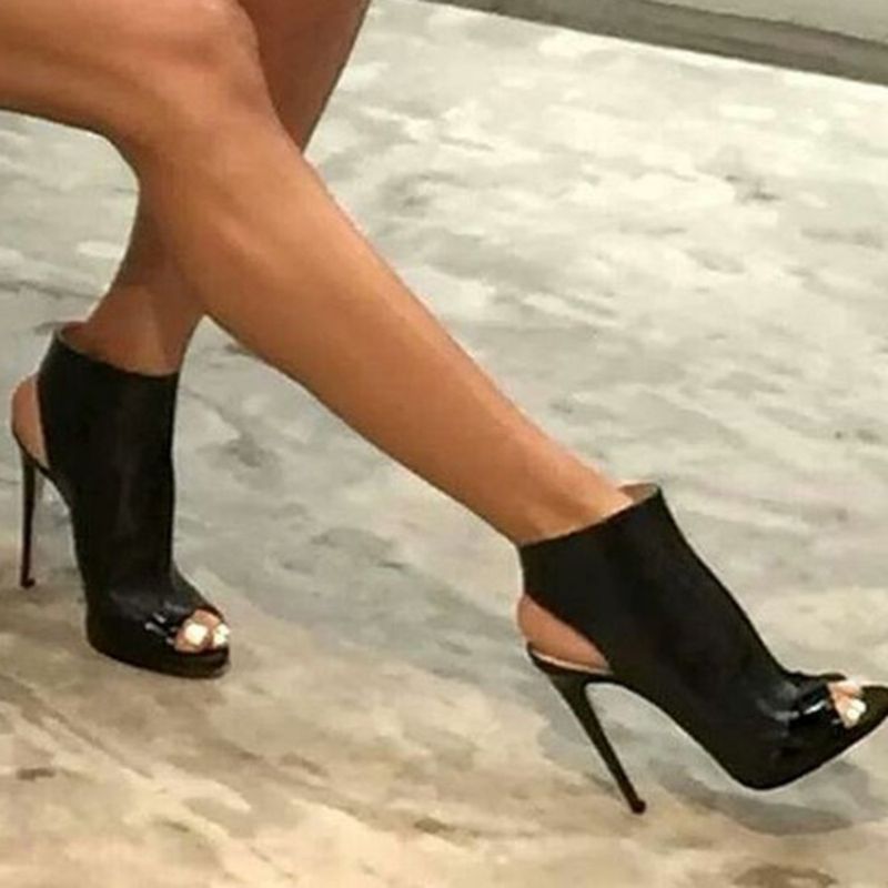 Skvělé Černé Jehlové Sandály Peep Toe Bez Zad